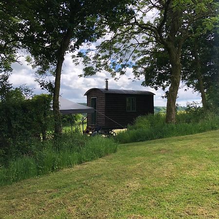 The Shepherds Hut At The Shippen, Tiphayes Honiton Εξωτερικό φωτογραφία